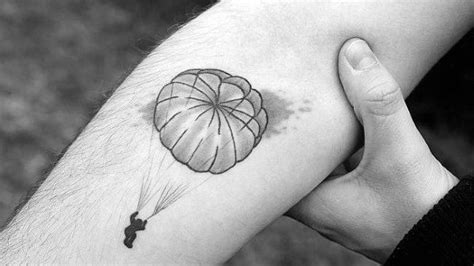 30 Parachute Tattoo Designs For Men - Sky Diving Ink Ideas