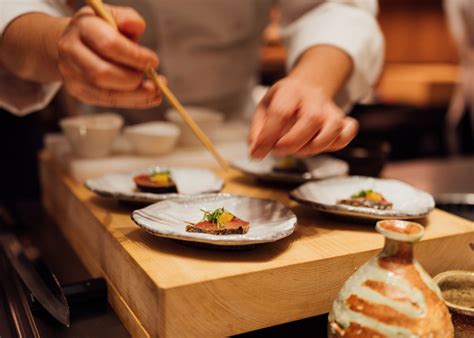 omakase restaurants  singapore honeycombers