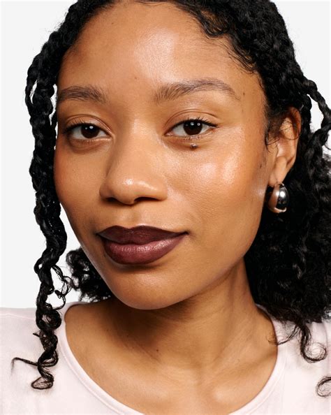 Lip Line + Ultralip – Glossier