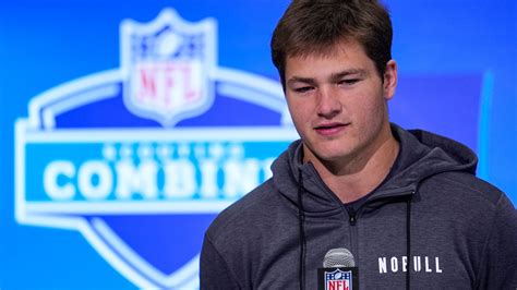 Drake Maye on his college career and his meeting with the Patriots