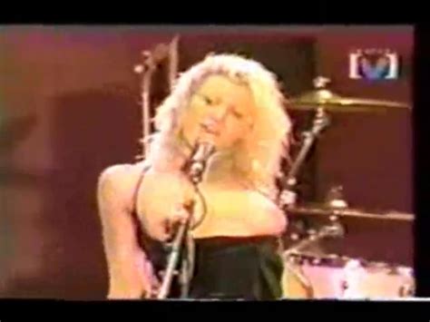 Courtney Love nude pics, pagina - 1