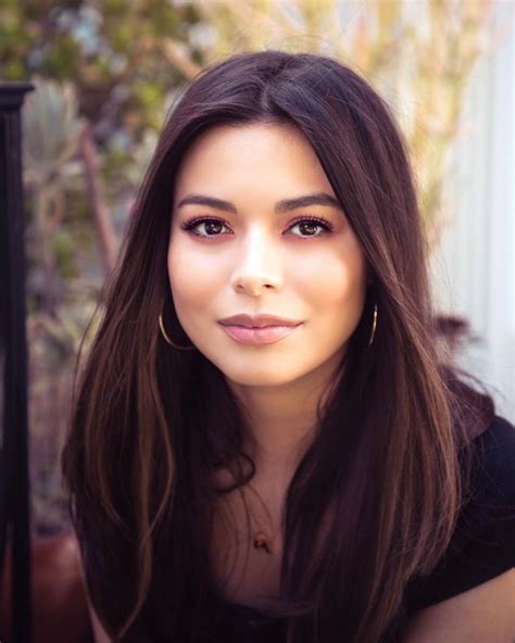 Miranda Cosgrove's Secret Life: The Leak's Impact - Truth or Fiction