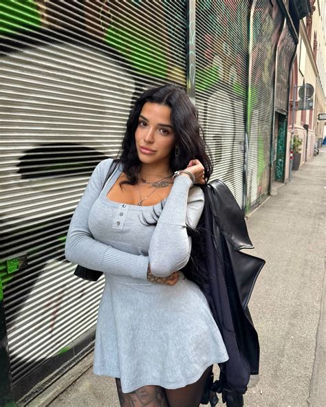 Val Bragg (@valebragg) • Instagram photos and videos