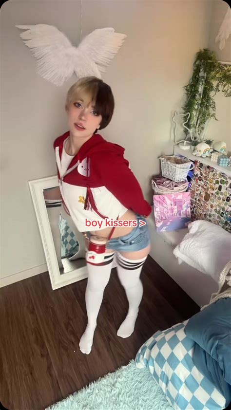 Stream is going well 🐰#femboy | Indigo White | Facebook