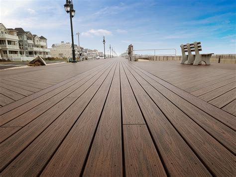 walk   durable trex composite decking  smart choice