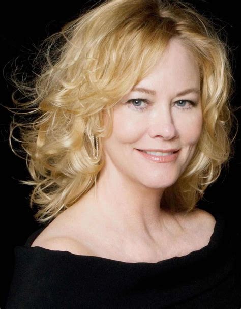 cybill shepherd announced  star   valley award honoree  arts