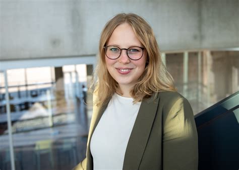 Larissa - Projektmanagerin Marketing - Willkommen in einem motivierten