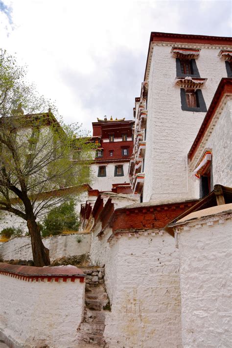 Amazing Places - Potala Palace - Tibet (by eatswords)