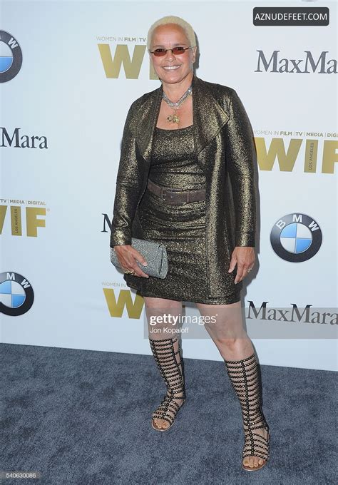 SHARI BELAFONTE Feet - AZNudeFeet