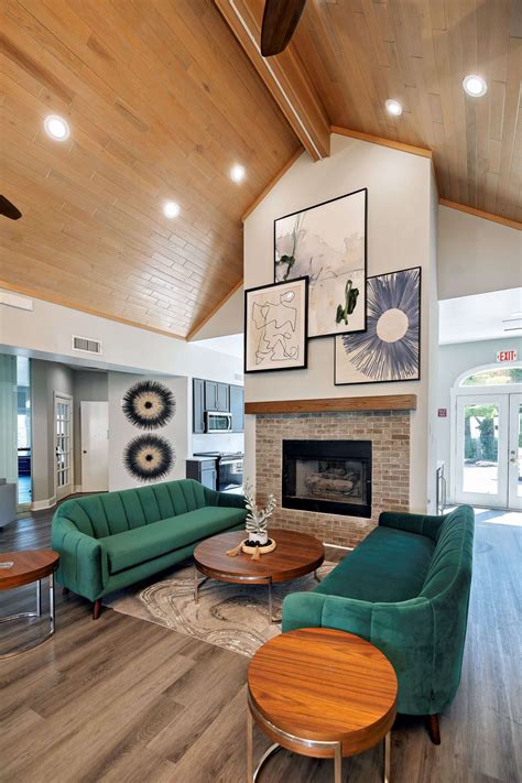 Spacious Residence Remodel : Leasing Office and Clubhouse – Color Works