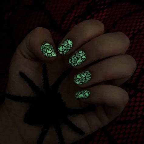 34 Creepy Halloween Nails For The Scary Holiday