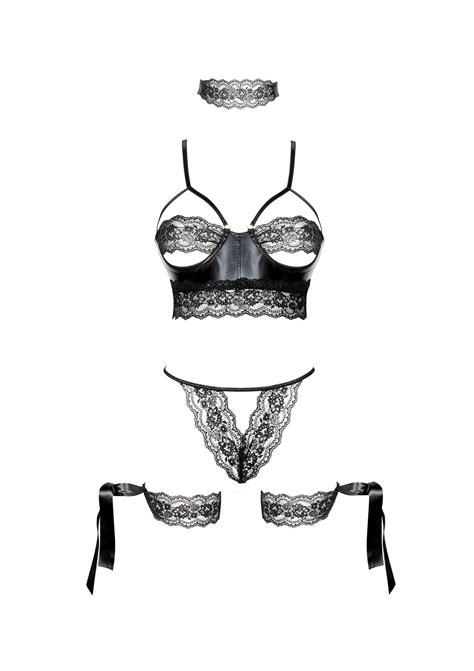 Shaquila Erotic Lingerie Set Black - Zeta Curves
