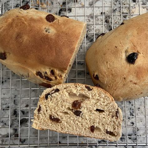 Recipe for Homemade Raisin Bread