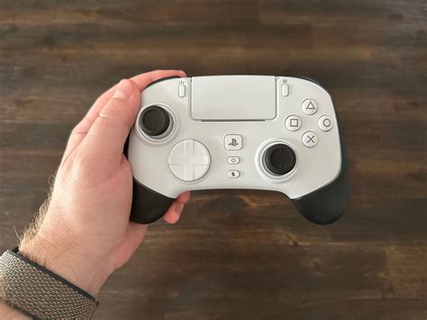 Razer Wolverine V2 Pro Wireless Controller Review - IGN