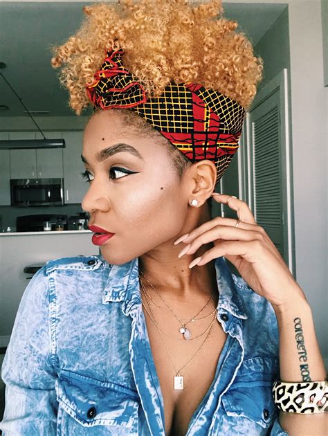 Professional stylists explain the benefit of the iconic pineapple hair 4