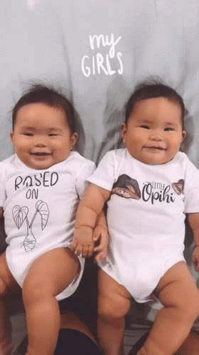 twins gifs gifdbcom