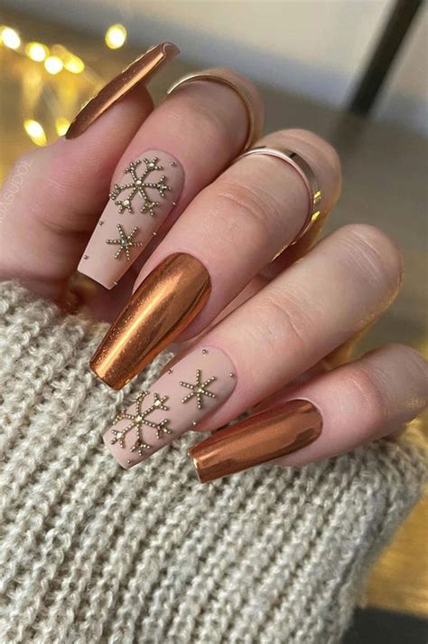 50+ Fab Christmas Nail Designs & Ideas : Gold + Snowflake Nude Nails