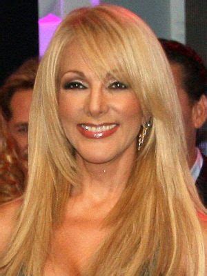 olivia collins height weight age