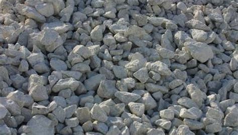 How to Calculate Gravel for a Retaining Wall | HomeSteady