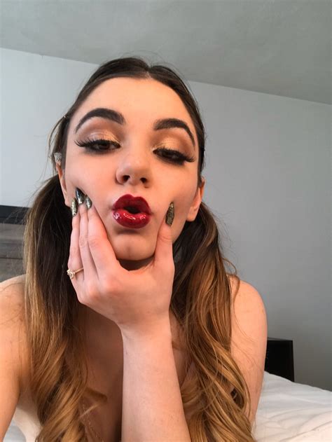 Demi Hawks 🦅 on Twitter: "@Evaangelicaxxx 30% OFF until tomorrow 💖daily