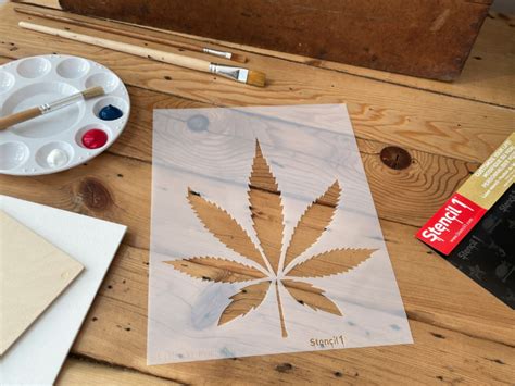 Pot Leaf Stencil (8.5"x11") | Stencil 1