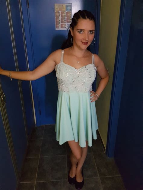 TW Pornstars - Pixiee Little Presents🔞. Twitter. Off out for dinner on