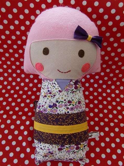 Poupée Japonais/Kokeshi en tissu Feutrine Multicolore : Jeux, jouets