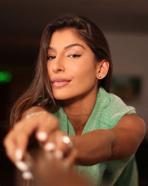JULIANA XAVIER (@juxavieroficial) • Instagram photos and videos
