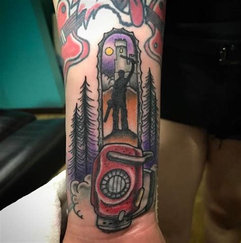 Tattoo • Значение тату: Бензопила
