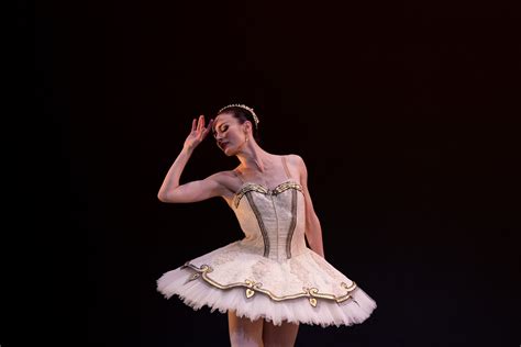 Amber Scott Ballet