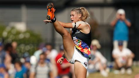 Tayla Harris photo sparks passionate social media response | Sporting News