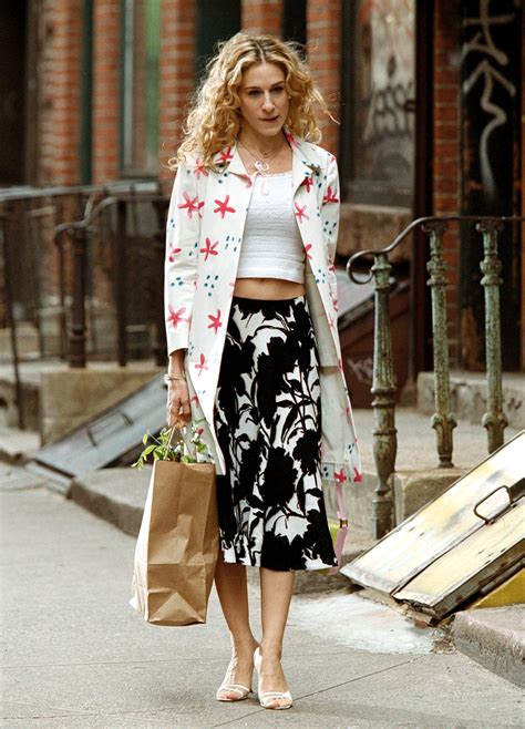Carrie Bradshaw i jej najlepsze stylizacje z „Seksu w wielkim mieście