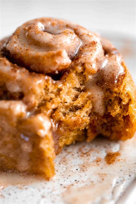 Gluten Free Pumpkin Cinnamon Rolls | Recipe | Gluten free recipes easy