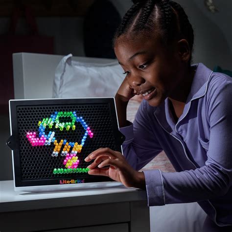 Lite-Brite Classic Review - Hobby Mastery