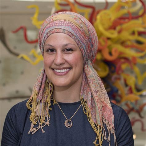 Meet Your Faculty – Aish Gesher Women