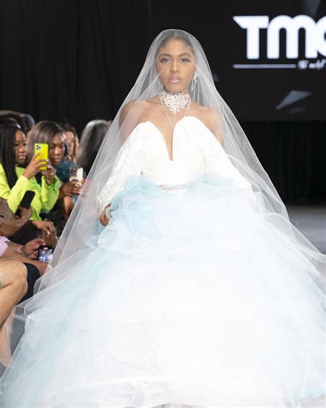 Meet Kayci Chisholm - CanvasRebel Magazine