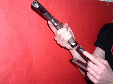 holding   trainers view   tactical reload swat survival