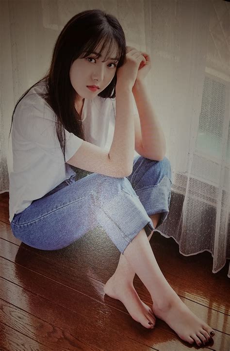 Korean feet