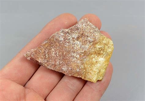 Купить Авантюрин необработанный 48,48 в интернет-магазине «Долина Камней»