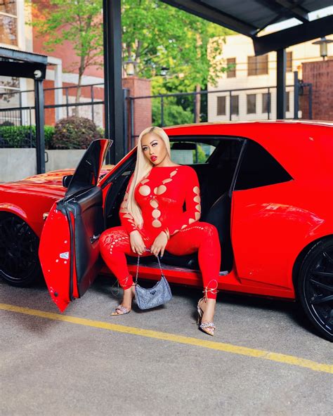 Moriah Mills (@mmilly28) • Instagram photos and videos