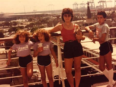 exclusive darcey stacey silva  hooters girls   boob greed