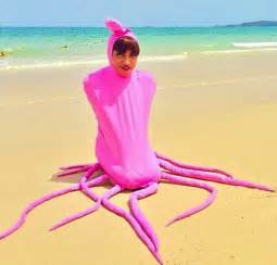 17 Unbelievably Crazy And Bizarre Images That Will Make You Question ...