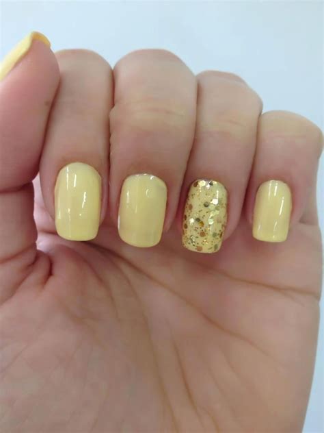 Pastel Yellow Nails Art