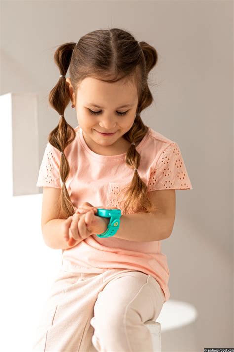 ELARI представляет FixiTime Fun — новые 2G часы-телефон с фиксиками ...