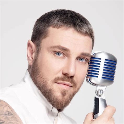 Miro: albums, songs, playlists | Listen on Deezer