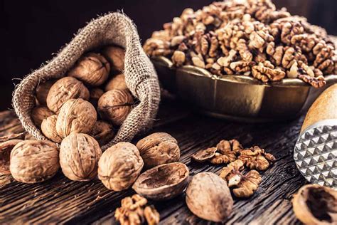 black walnuts nutritional values  benefits nutrition advance