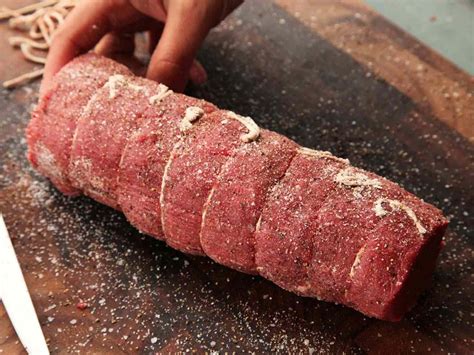 The Perfect Medium-Rare: A 60-Second Guide To Cooking Beef Tenderloin Per Pound