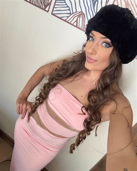 Britney Cook (@pureoceaneyes) • Instagram photos and videos