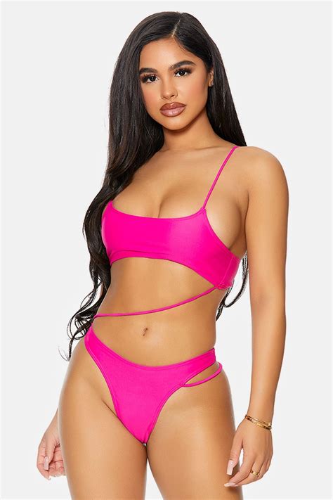 Wholesale Fuchsia Bonaire Diagonal Strappy Hip One Piece Swimsuit