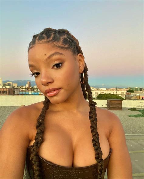 Halle Bailey 02/14/2022 • CelebMafia